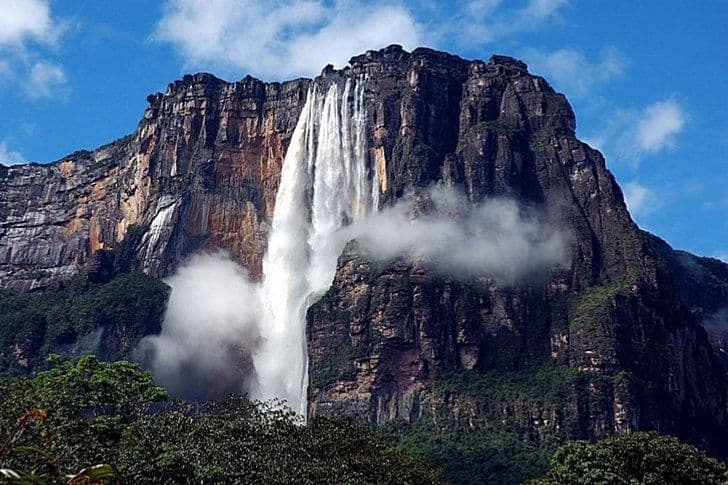 Car rental in Venezuela