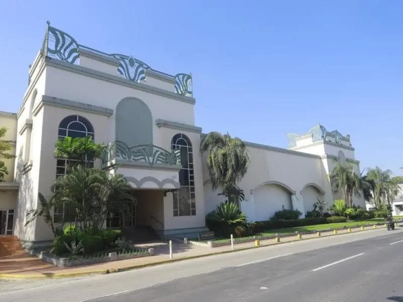 Teatro José Francisco Saybe