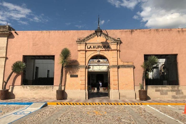 Fabrica la Aurora